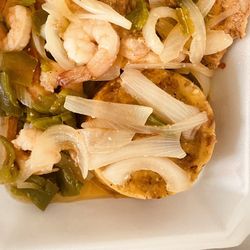 Latin Flavours Street Cuisine - Mofongo Relleno Camaron al Ajillo y pollo
