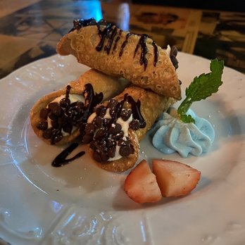 Caragiulos - 3 - CANNOLI - Italian Near Me - Sarasota, Florida Caragiulos - 3 - CANNOLI - Italian Near Me - Sarasota, Florida