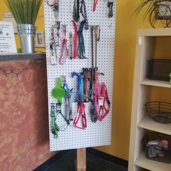Woofs Pet Salon - Pet Groomers Near Me - Lakeway, Texas Woofs Pet Salon - Pet Groomers Near Me - Lakeway, Texas