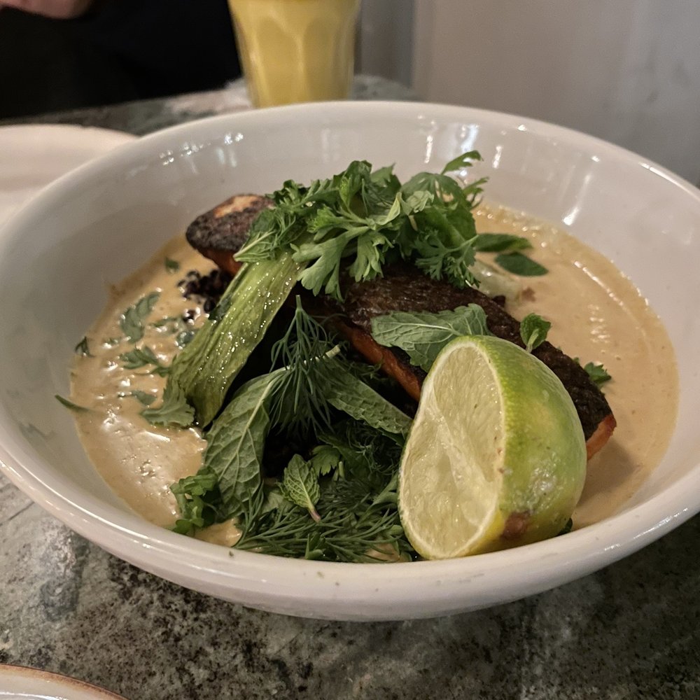 Great White - Salmon curry -- our favorite! - Cafes Near Me - Los Angeles, California