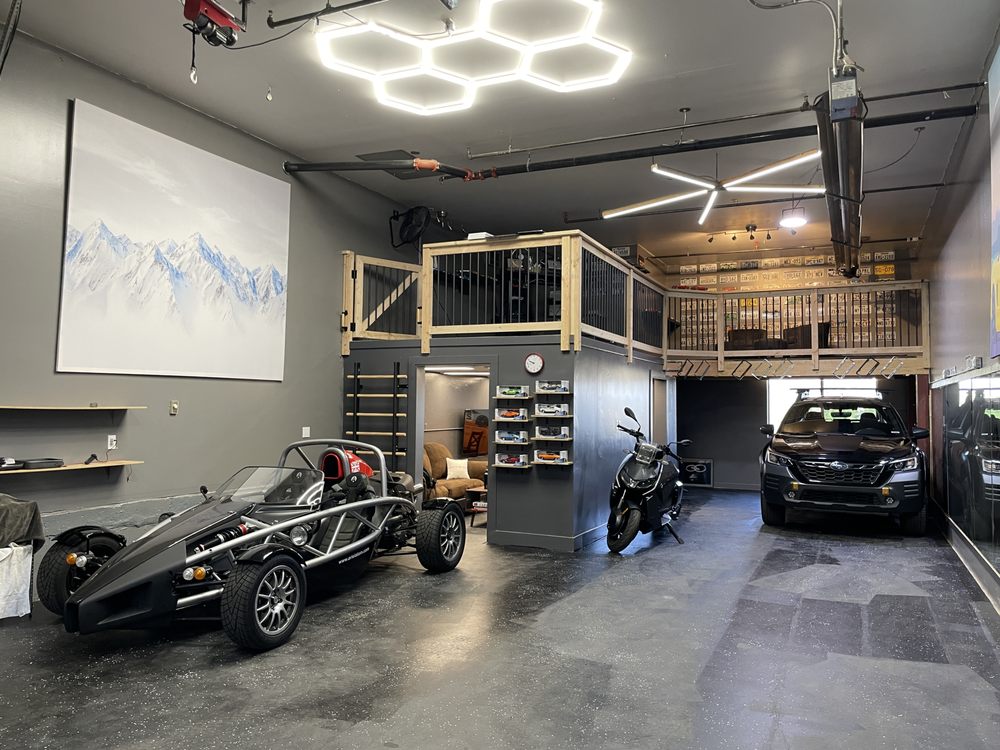 Snowcap Motors