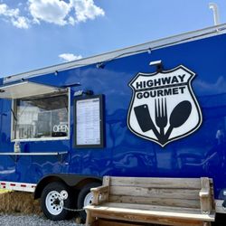 Highway Gourmet - Exterior