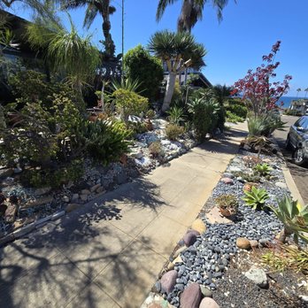 Camposeco Landscape LLC - Lots of river rocks - Landscaping Near Me