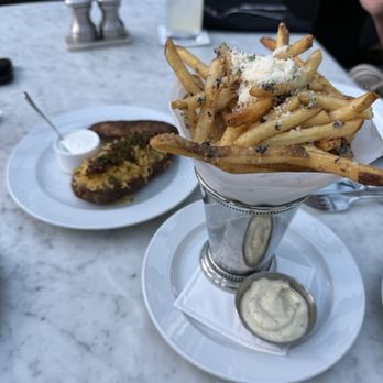 RH Rooftop Restaurant at RH Charlotte - Truffle Fries & Baked Potato - American Near Me - Charlotte, North Carolina RH Rooftop Restaurant at RH Charlotte - Truffle Fries & Baked Potato - American Near Me - Charlotte, North Carolina