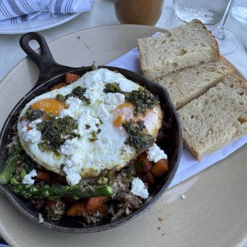 Woods Hill Pier 4 - Lamb hash - New American Near Me - Boston, Massachusetts Woods Hill Pier 4 - Lamb hash - New American Near Me - Boston, Massachusetts