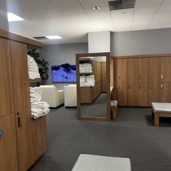 Bay Club Santa Monica - Nice and small