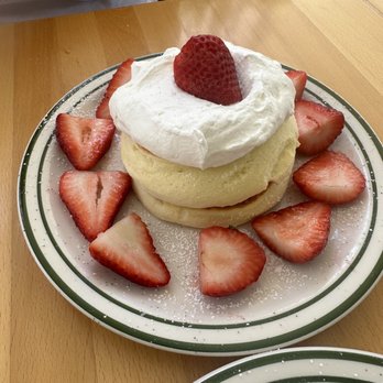 Basilur - Strawberry Souffle Pancake - Coffee & Tea Near Me - Buena Park, California Basilur - Strawberry Souffle Pancake - Coffee & Tea Near Me - Buena Park, California