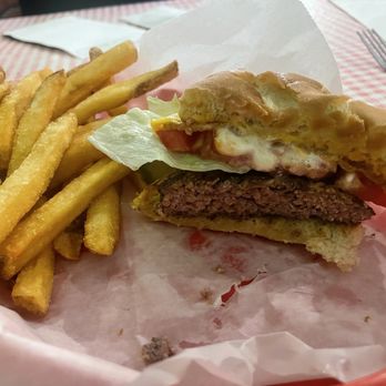 Bell Buckle Cafe - 1/3 lb burger? - American Near Me - Bell Buckle, Tennessee