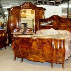 Accent Antiques