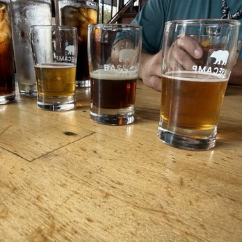 Basecamp Brewing - Beer samples - Brewpubs Near Me - Lincoln, New Hampshire Basecamp Brewing - Beer samples - Brewpubs Near Me - Lincoln, New Hampshire