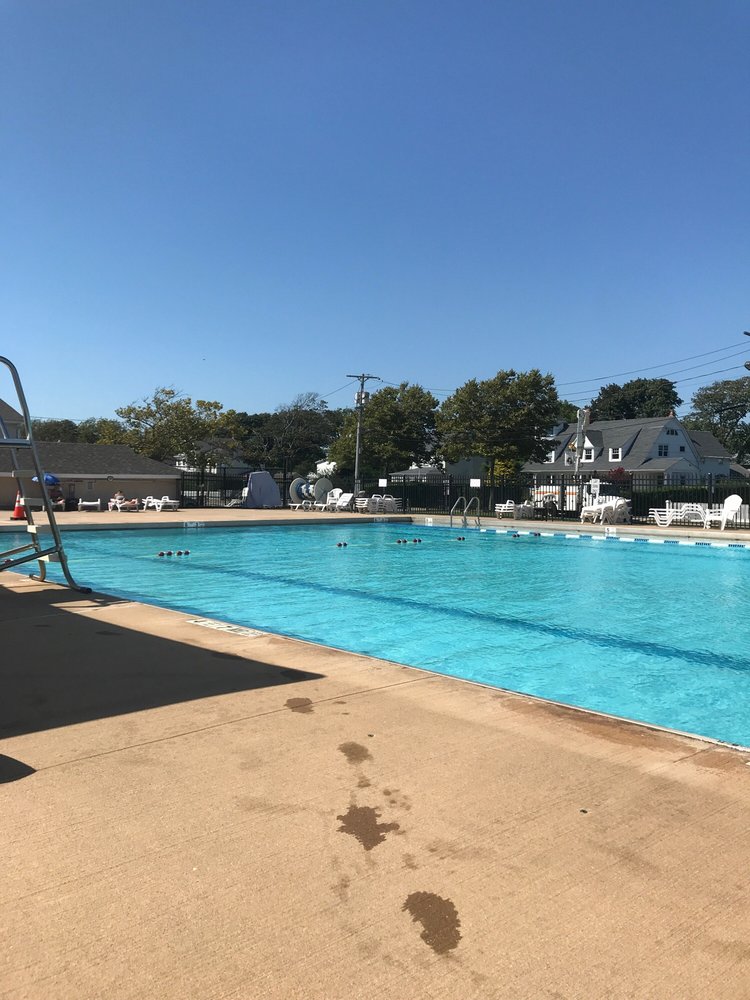 PATCHOGUE BEACH CLUB Updated September 2024 16 Maiden Ln, Patchogue