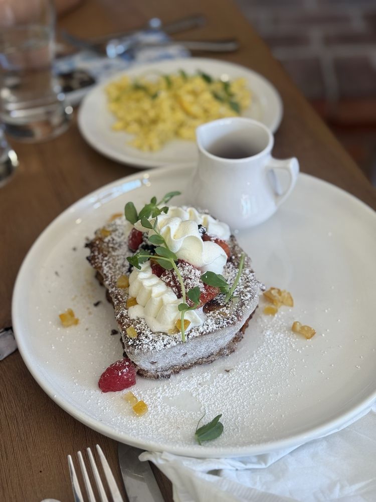 Mendon Brunch On The Brook Logo