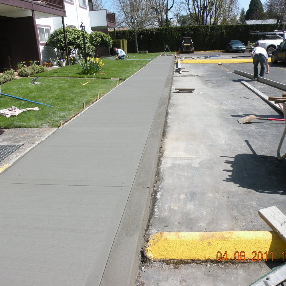 Danskey Construction - Sidewalk by Danskey Construction www.danskeyconstruction.com - General Contractors Near Me - Salem, Oregon Danskey Construction - Sidewalk by Danskey Construction www.danskeyconstruction.com - General Contractors Near Me - Salem, Oregon