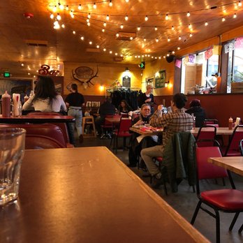 Jack's BBQ - SoDo - Atmosphere - Barbeque Near Me - Seattle, Washington