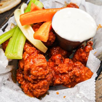 Tap Room - Boneless Buffalo Wings - Bars Near Me - Patchogue, New York
