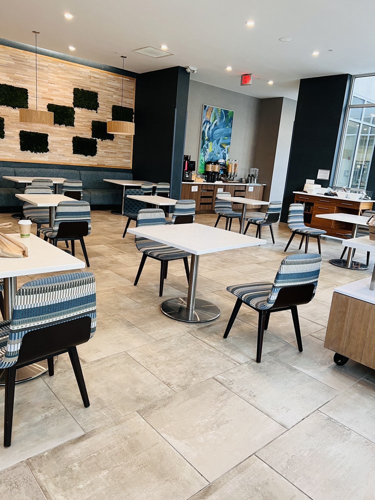 ELEMENT HAMPTON PENINSULA TOWN CENTER Updated July 2024 67 Photos