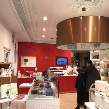 Neuhaus - Lots of choices - Chocolatiers & Shops Near Me - Bruges, VWV