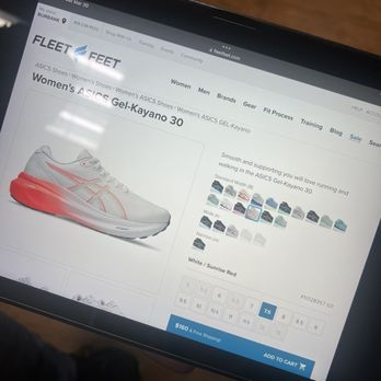 FLEET FEET - Updated August 2024 - 80 Photos & 292 Reviews - 1516 W