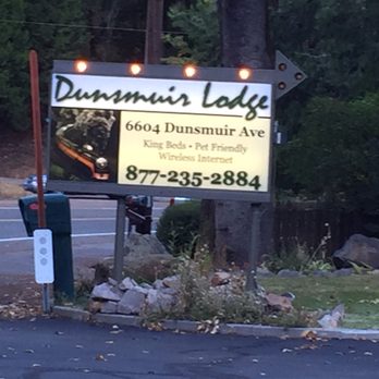 The Dunsmuir Lodge - Entrance - Hotels Near Me - Dunsmuir, California