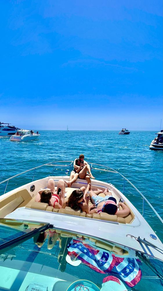 Charter Aperitivo Logo