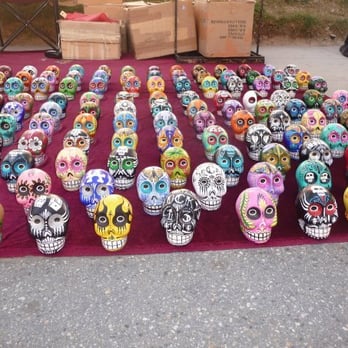 Venice Beach Boardwalk - Day of the Dead Skulls - Beaches Near Me - Venice, California Venice Beach Boardwalk - Day of the Dead Skulls - Beaches Near Me - Venice, California