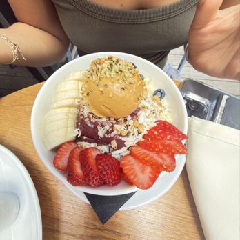 Fat Rabbit Social House - Açaí Bowl - Coffee & Tea Near Me - Austin, Texas Fat Rabbit Social House - Açaí Bowl - Coffee & Tea Near Me - Austin, Texas