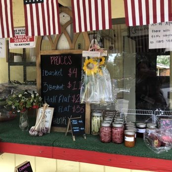 Granny Mays Strawberry Farm - Fruit stand - Pick Your Own Farms Near Me - Granite Bay, California Granny Mays Strawberry Farm - Fruit stand - Pick Your Own Farms Near Me - Granite Bay, California