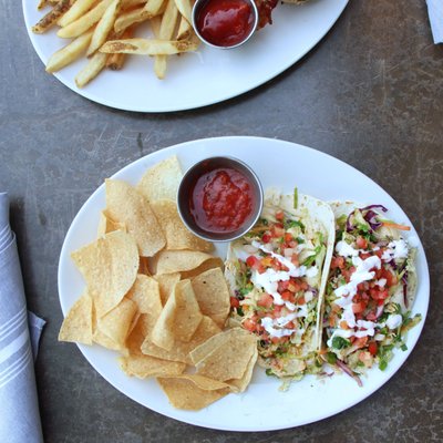 Houlihan's by null