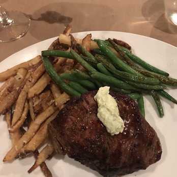 Root & Branch Bistro + Bar - Flat Iron Steak with truffle fries and green beans - New American Near Me - Clermont, Florida