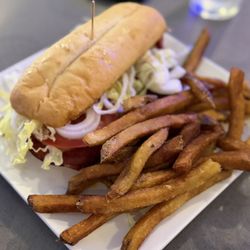 Arnie's Clubhouse Grill