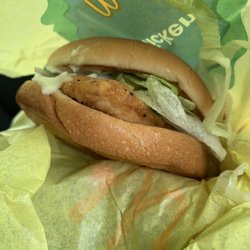 McDonald's - Fries Crispy Chicken Sandwich