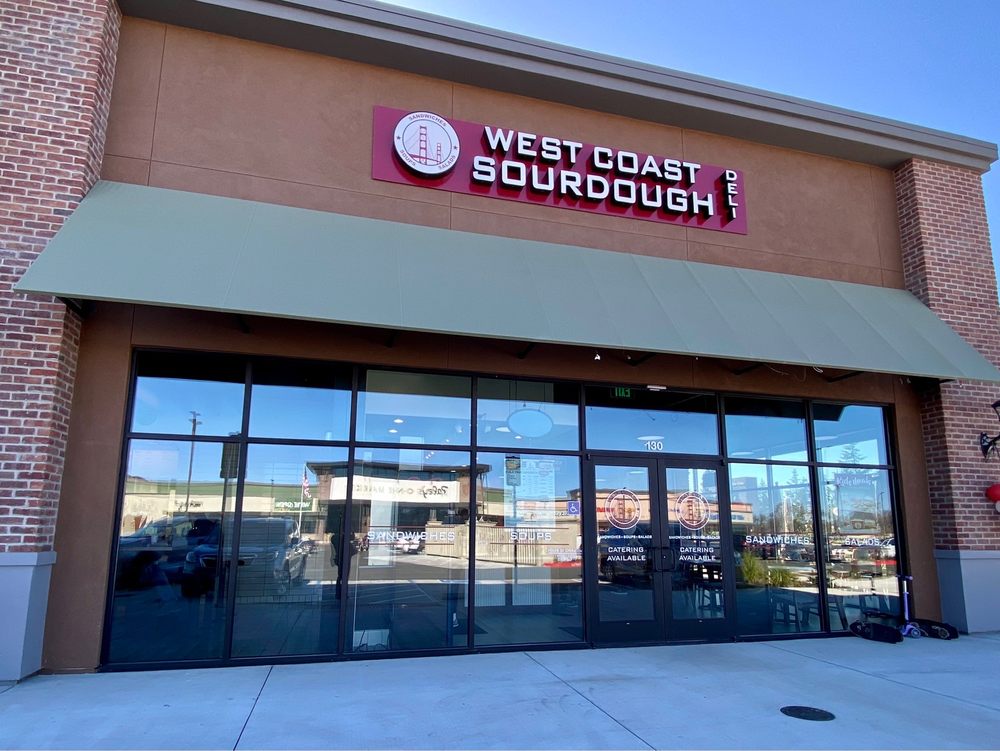 PLAZA AT BLUE OAKS Updated November 2024 5351 Fiddyment Rd