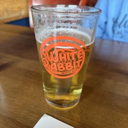 Boojum Brewing - White Rabbit good mix in between a wheat & Hefeweizen = Love it!