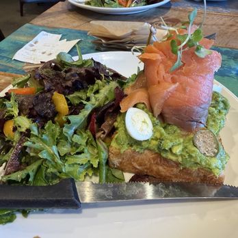 Croissante - Smoked Salmon avocado toast with side salad - Cafes Near Me - Santa Clara, California