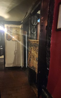 The Royal Standard of England by null