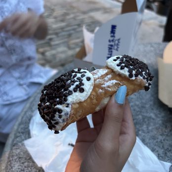 Mike's Pastry - Chocolate Chip Cannoli - Bakeries Near Me - Boston, Massachusetts Mike's Pastry - Chocolate Chip Cannoli - Bakeries Near Me - Boston, Massachusetts