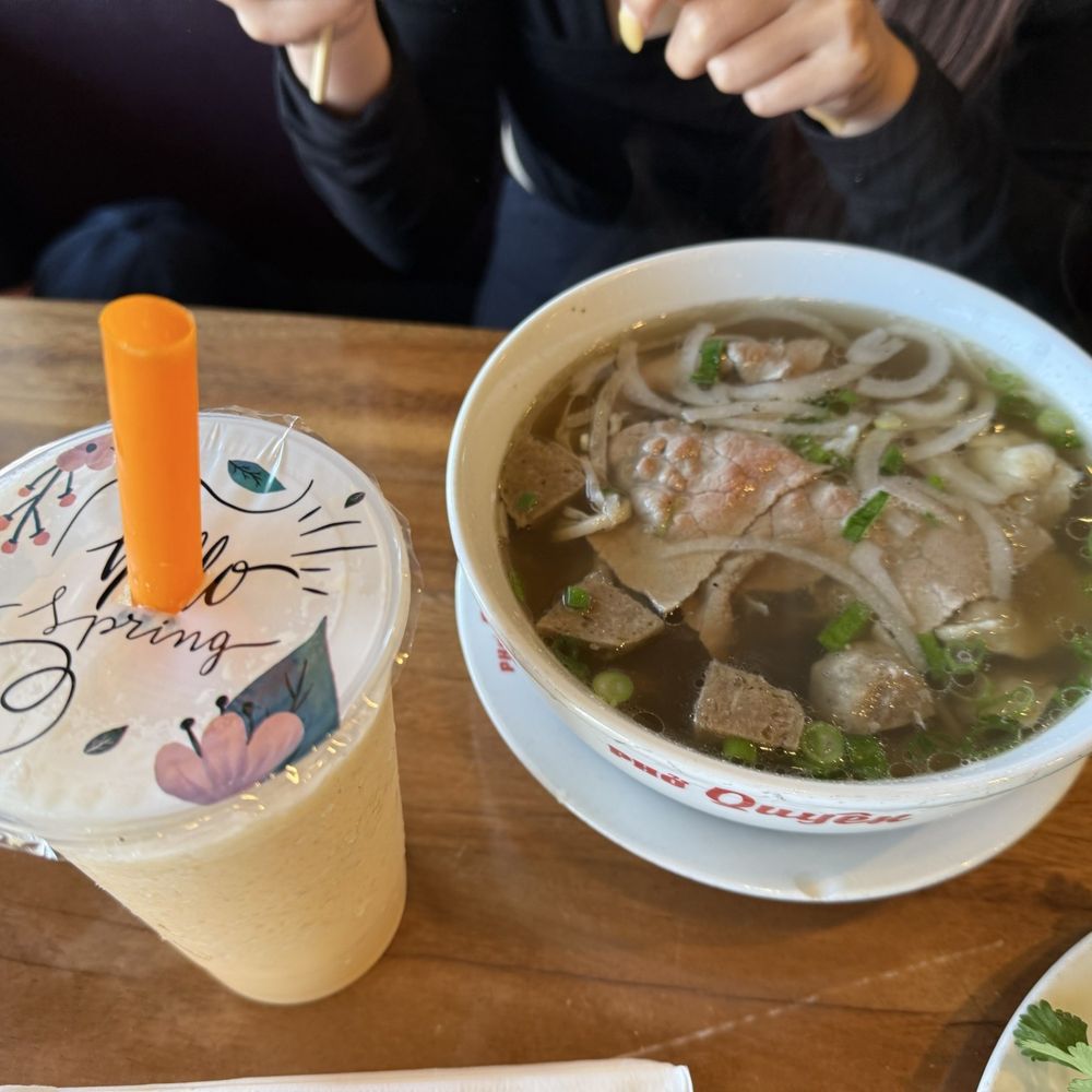 Pho Quyen - Pho Quyen Dac Biet and mango smoothie - Vietnamese Near Me - Tampa, Florida Pho Quyen - Pho Quyen Dac Biet and mango smoothie - Vietnamese Near Me - Tampa, Florida