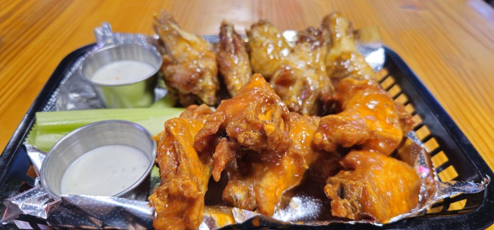 Doc's Bar & Grill Logo