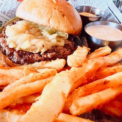 The Hale House - Hamburger with fried onions