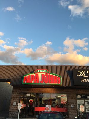 Papa Johns Pizza by null