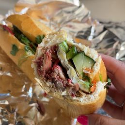Banh Mi Thanh Tam