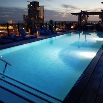 ALX - Pool - Apartments Near Me - San Diego, California ALX - Pool - Apartments Near Me - San Diego, California