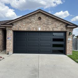 Texas Garage Door - Stylish and modern garage door!