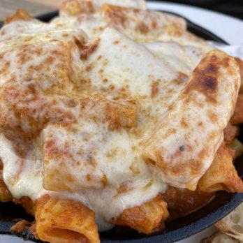Flying Pig Pub & Kitchen - Baked Rigatoni - Pubs Near Me - Oceanside, California