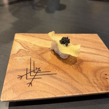 Robin Menlo Park - Homemade potato chip with caviar - Japanese Near Me - Menlo Park, California Robin Menlo Park - Homemade potato chip with caviar - Japanese Near Me - Menlo Park, California