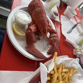 Cape Pier Chowder House - Lobster dinner - Seafood Near Me - Kennebunkport, Maine Cape Pier Chowder House - Lobster dinner - Seafood Near Me - Kennebunkport, Maine