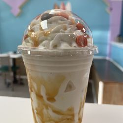 World Of  Swirlz  Italian Water Ice & Ice Cream - Over the Rainbow Milkshake