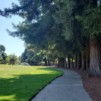 Las Palmas Park - Walking/running trail around the park - Parks Near Me - Sunnyvale, California