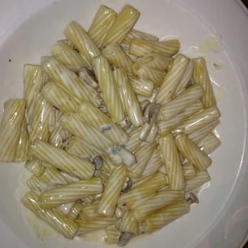 Il Farro - mushroom pasta - Italian Near Me - Newport Beach, California Il Farro - mushroom pasta - Italian Near Me - Newport Beach, California