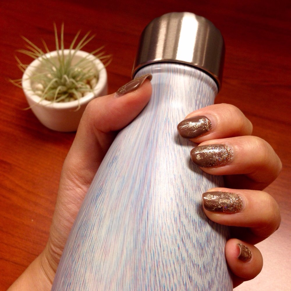 Medina Nails - 4 weeks later - shellac manicure w/ Tips still intact! Bc I needed a quick fix, I painted glitter polish @ bottom to keep it from peeling. - Nail Salons Near Me - Bellevue, Washington Medina Nails - 4 weeks later - shellac manicure w/ Tips still intact! Bc I needed a quick fix, I painted glitter polish @ bottom to keep it from peeling. - Nail Salons Near Me - Bellevue, Washington